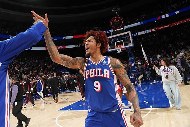 APP下载-常规时间遭关键误判，乌布雷赛后秀中文：兄弟萌，正义必胜